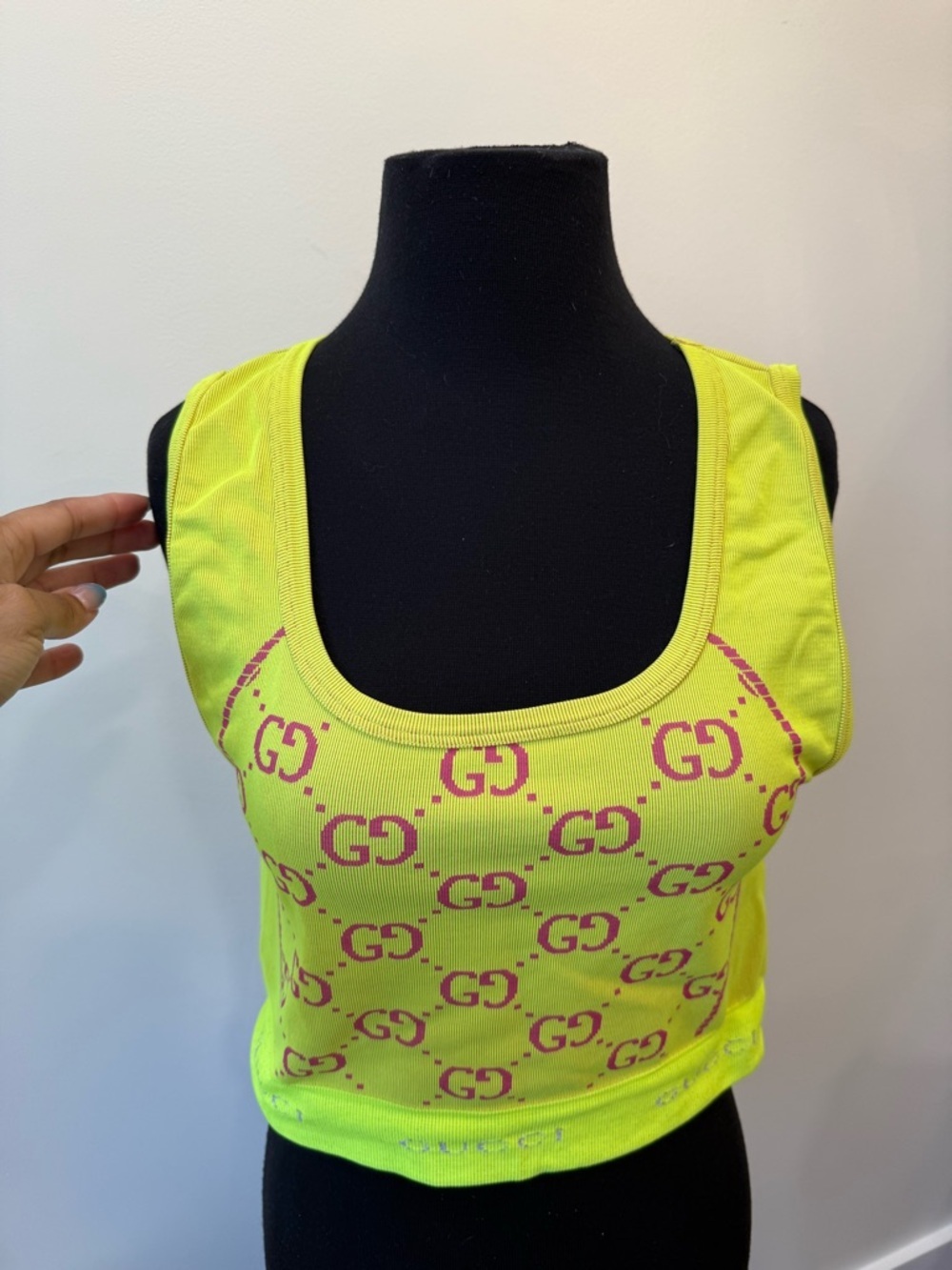 Gucci Neon Lime GG Logo Crop Tank Top Size Large Authentic - Picture 3 of 6